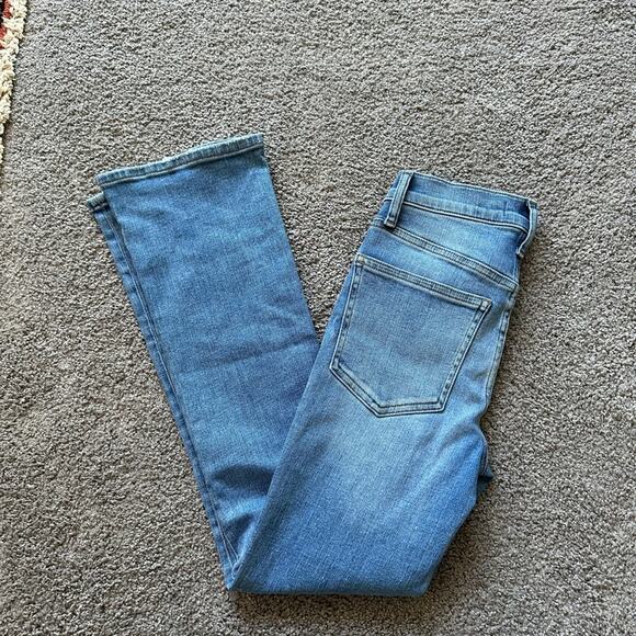 Madewell Mid-Rise Kick Out Jeans - Picture 8 of 8